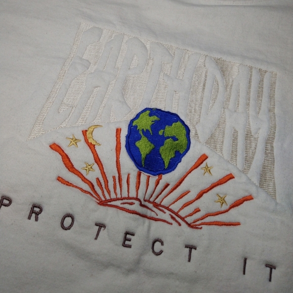 Vintage Earth Day Embossed Embroidered Logo Tee XXL Hemp Custom Made - Picture 2 of 4